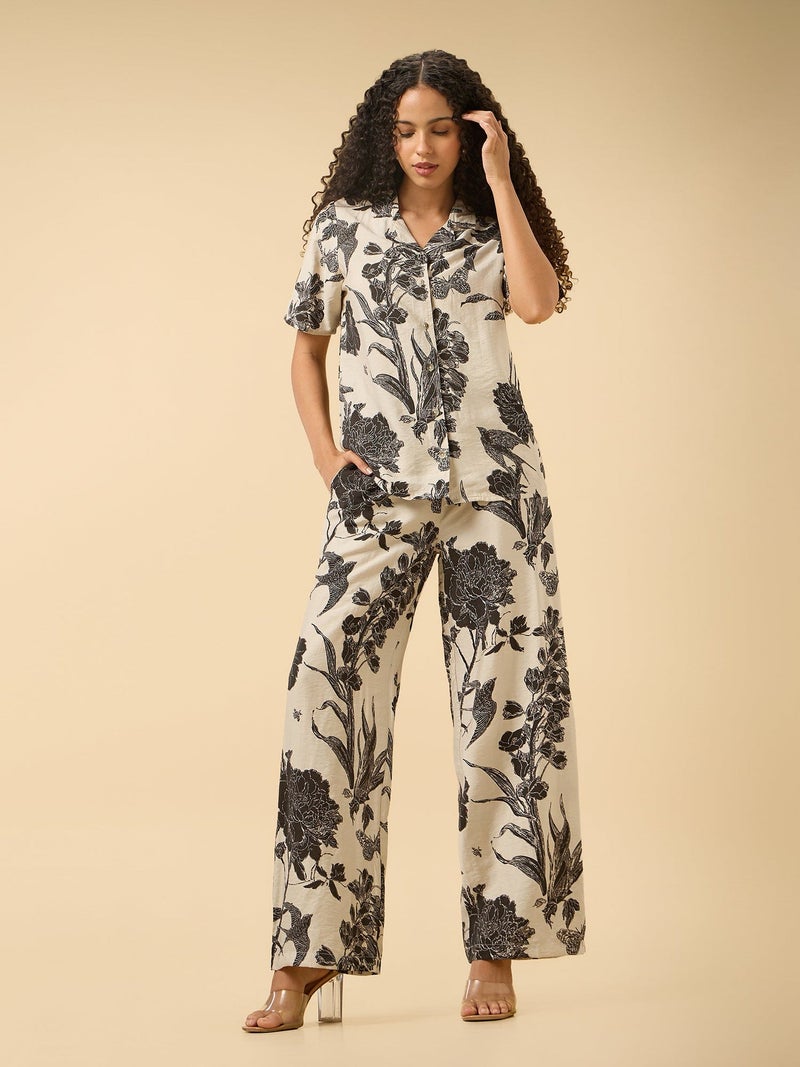 OUTZIDR Off White Floral Printed Top And Pants Co-Ord Set - Image 4